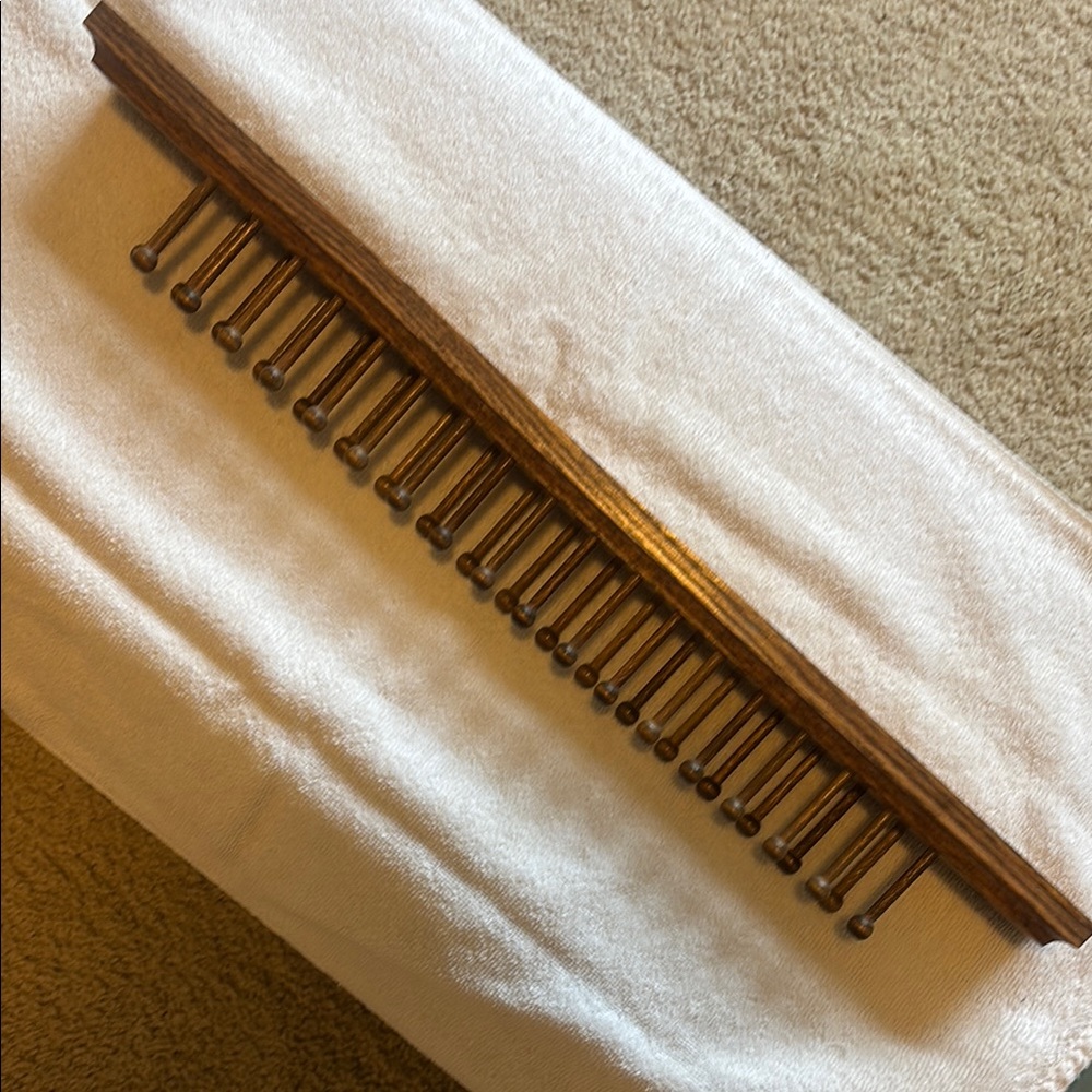 Wooden Vntg Tie, Belt or Scarf Rack